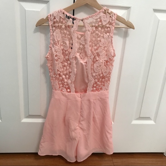 Blush Pink Floral Lace Romper with Pockets - Picture 2 of 3